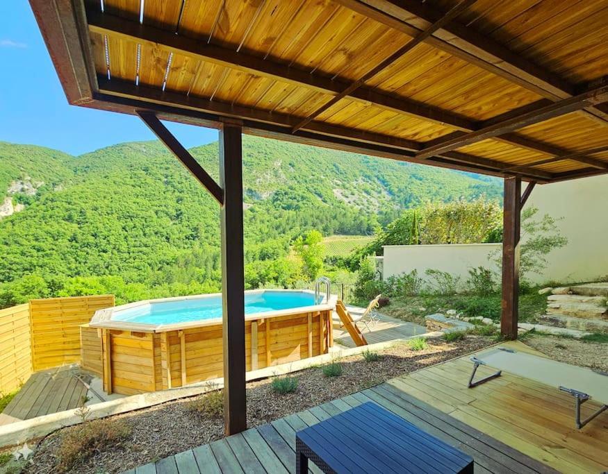 La Castellane, Vue Imprenable Sur Le Luberon Villa Saignon Eksteriør billede